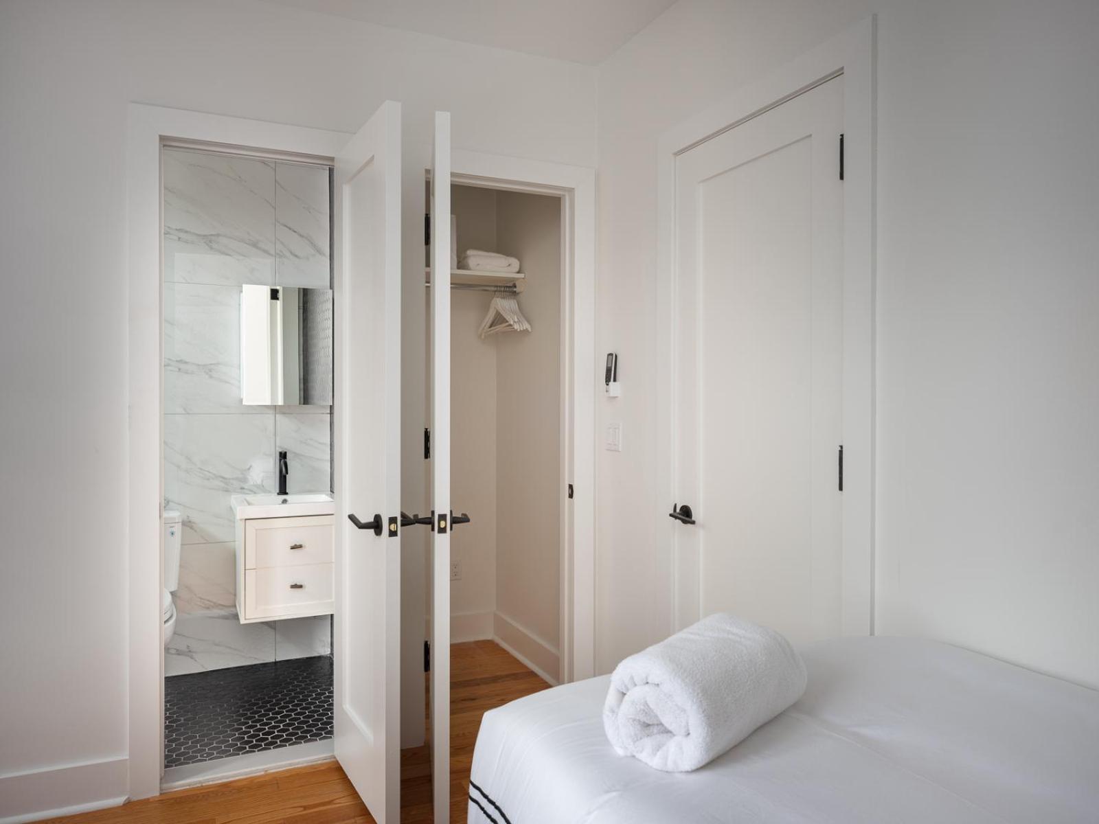 Three Bedroom Brooklynite Suite! Nova Iorque Exterior foto